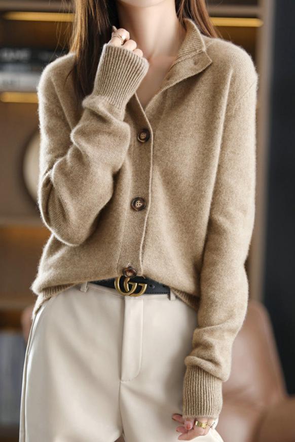 Margaux™ | Cardigan Classique à Boutons camel